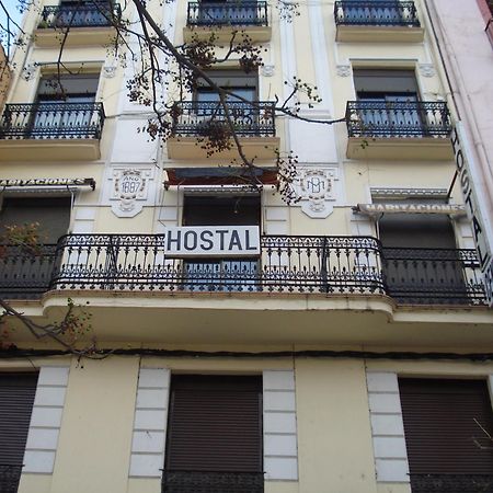 Hostel Central Zaragoza Buitenkant foto