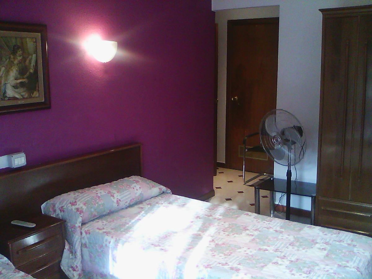 Hostel Central Zaragoza Buitenkant foto