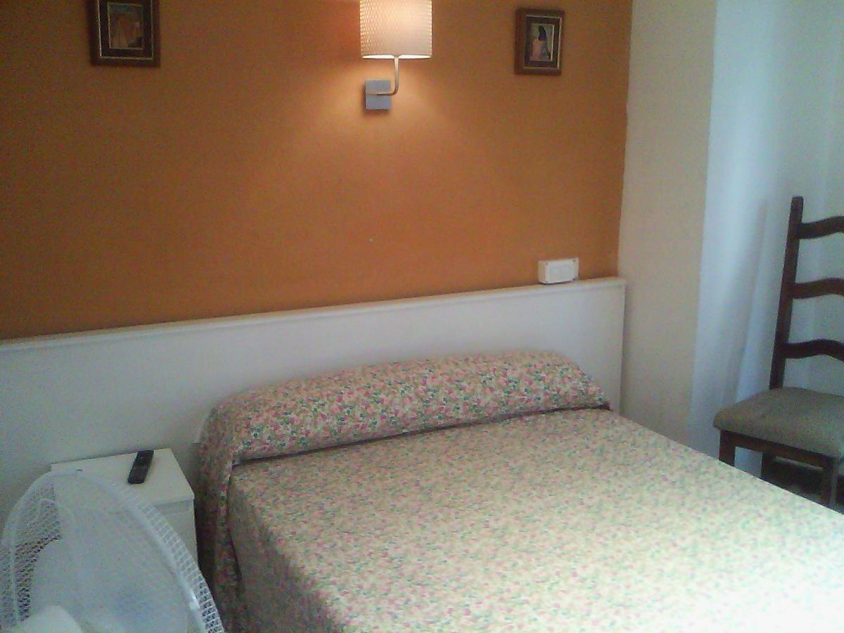 Hostel Central Zaragoza Buitenkant foto