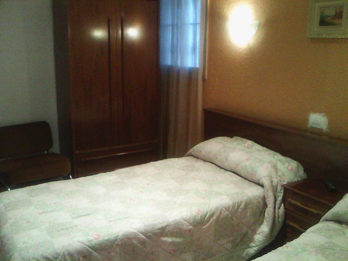 Hostel Central Zaragoza Buitenkant foto