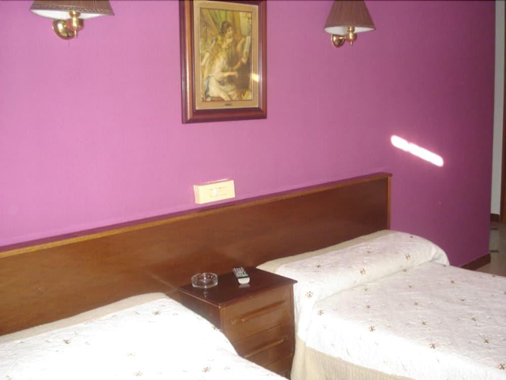 Hostel Central Zaragoza Buitenkant foto